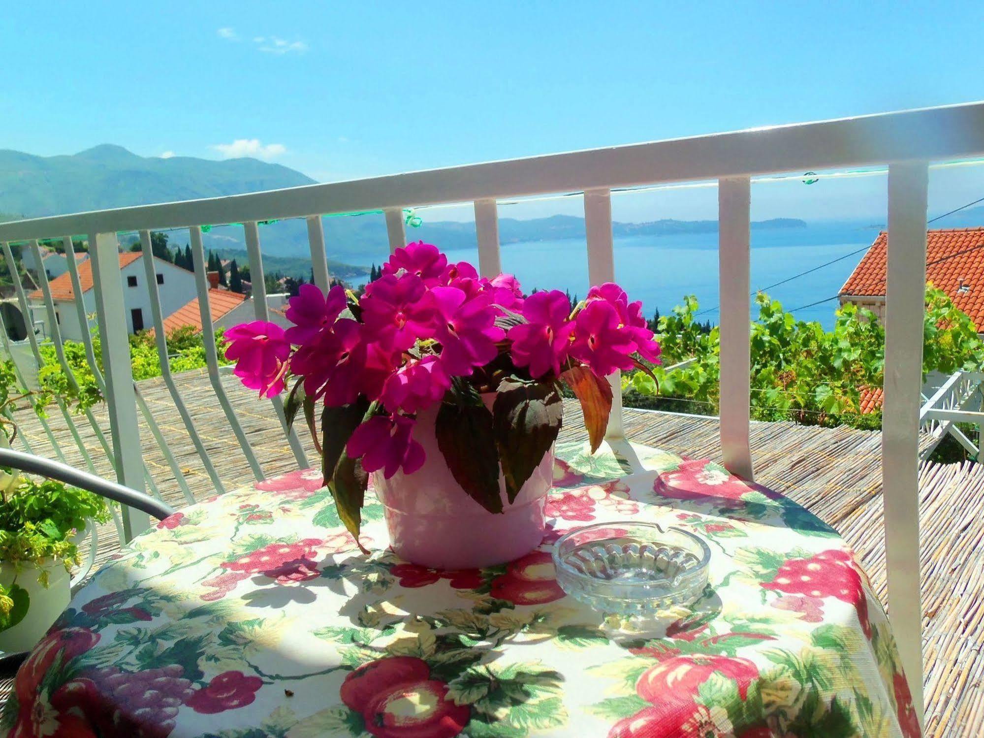 Guest House Kate Mlini Exterior foto