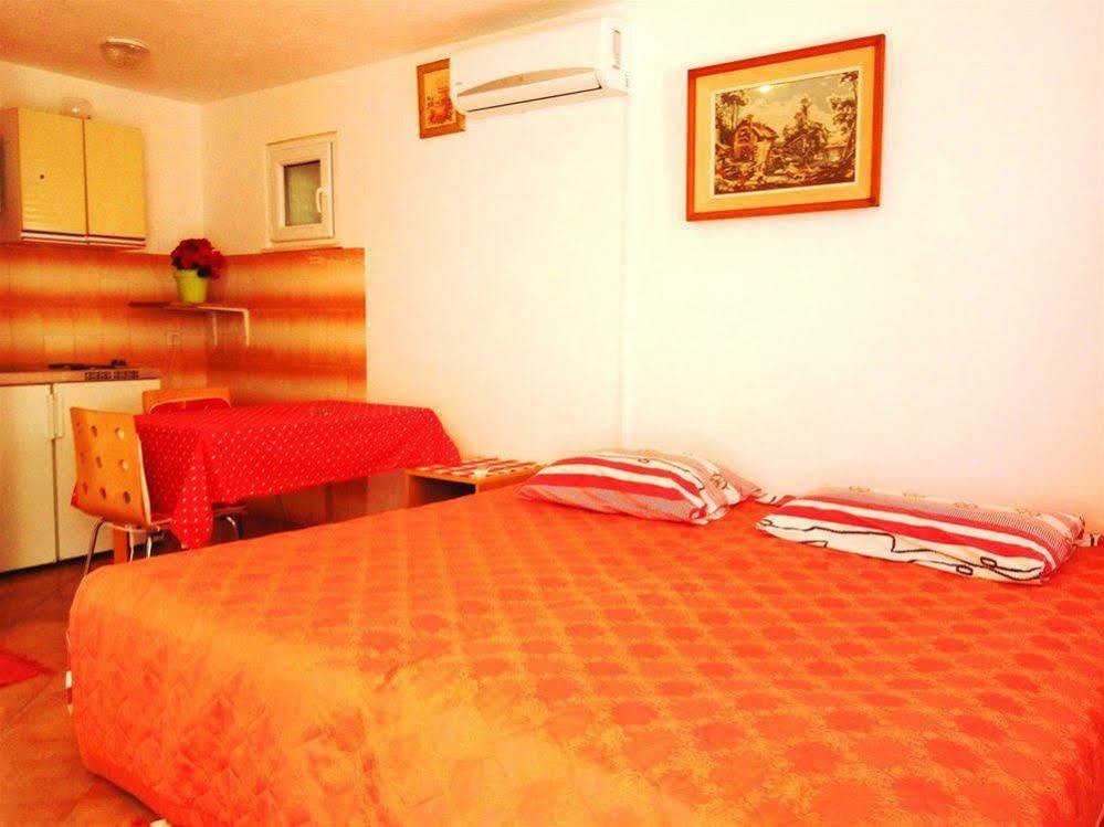 Guest House Kate Mlini Exterior foto